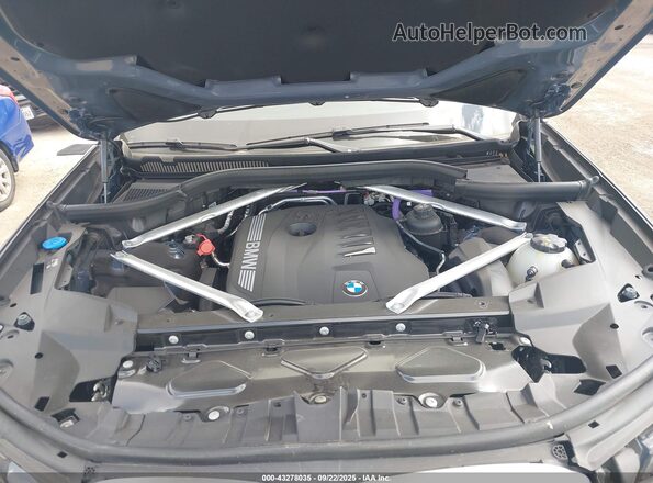 5UX23EM02P9R91424 2023 BMW X7 Gray Հետևի տեսք