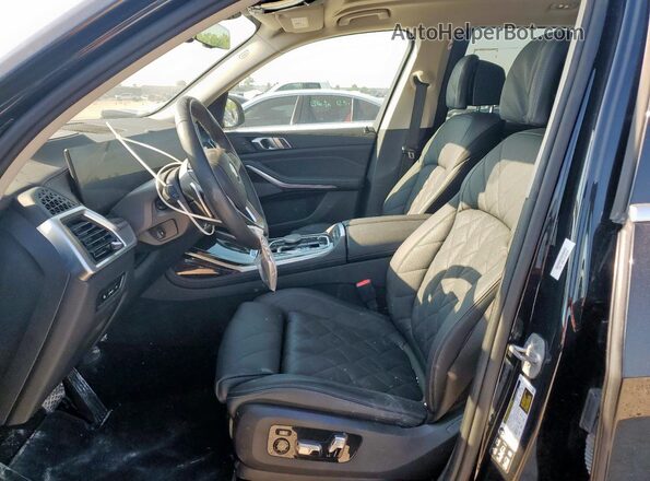 5UX23EM0XS9X16442 2025 BMW X7 Black Dashboard view