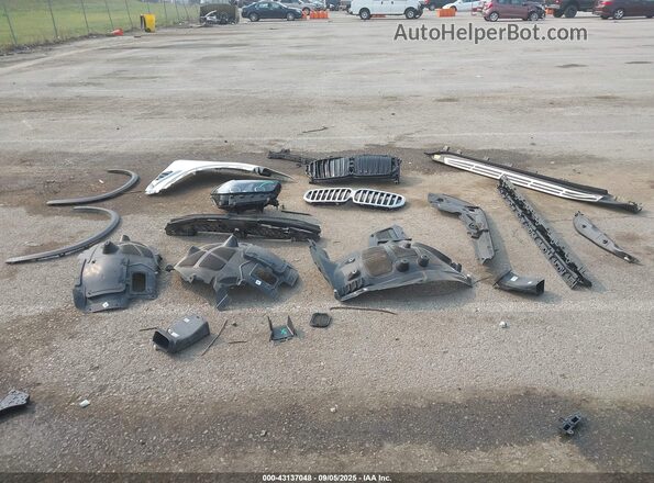 5UX23EU01R9U05895 2024 BMW X5 White Instrument cluster view