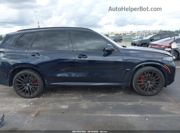 5UX23EU04R9V06803 2024 BMW X5 Dark Blue 360 interior view
