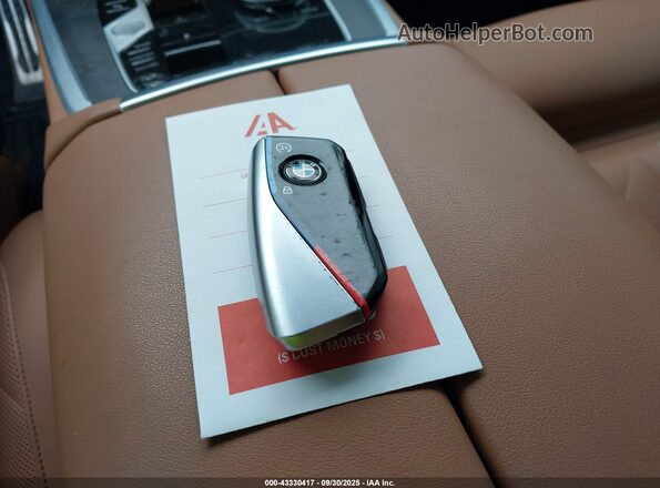5UX23EU08R9S18430 2024 BMW X5 White წინა პანელის ხედი