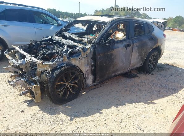 5UX2V1C00L9C04178 2020 BMW X4 White Front left