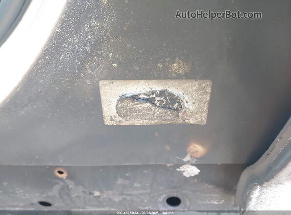 5UX2V1C00L9C04178 2020 BMW X4 White Engine compartment view