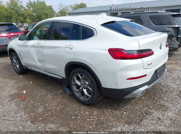 5UX33DT00R9U19867 2024 BMW X4 White Trasero izquierdo