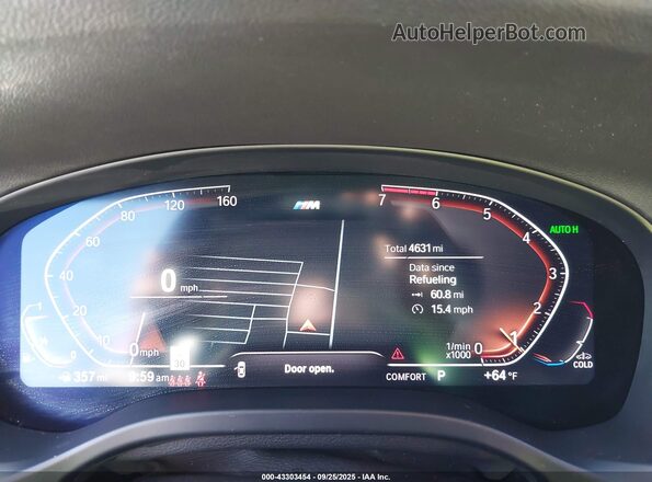 5UX33DT07S9019942 2025 BMW X4 White Вид задніх сидінь