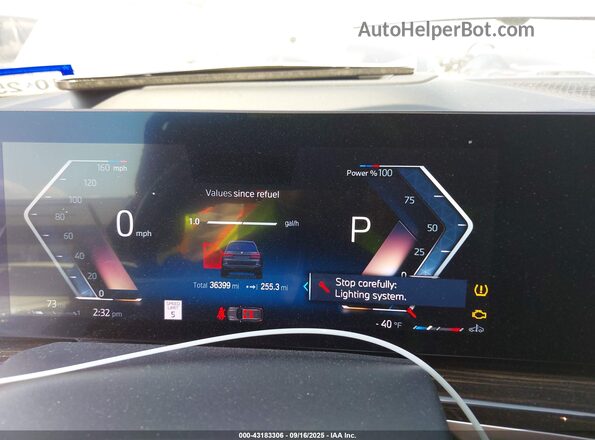 5UX33EM09P9N85404 2023 BMW X7 Gray Вид задніх сидінь