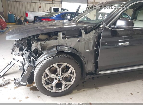 5UX43DP01N9L40264 2022 BMW X3 Gray Front view
