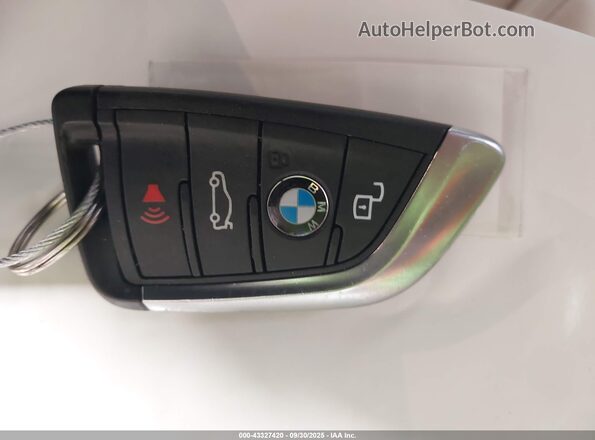 5UX43DP01N9L40264 2022 BMW X3 Gray Dashboard view