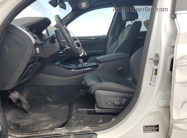 5UX43DP02R9X17156 2024 BMW X3 White 