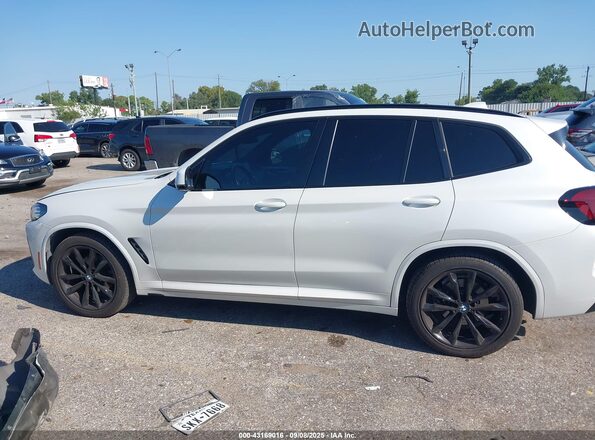 5UX43DP08P9P16445 2023 BMW X3 White Widok wnętrza 360 stopni