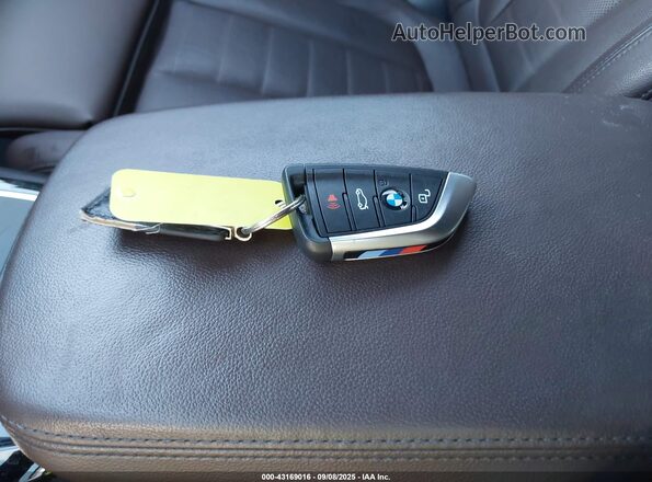 5UX43DP08P9P16445 2023 BMW X3 White Widok deski rozdzielczej
