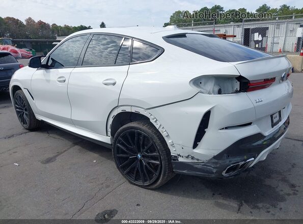 5UX43EX00R9T36315 2024 BMW X6 White Front view