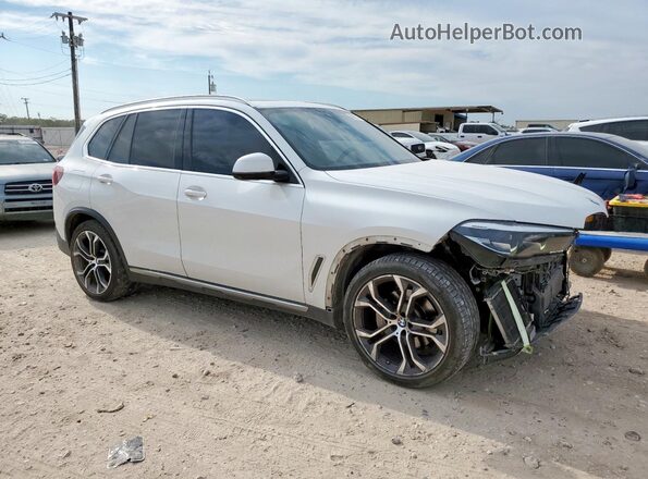 5UXCR4C00L9C99772 2020 BMW X5 White 