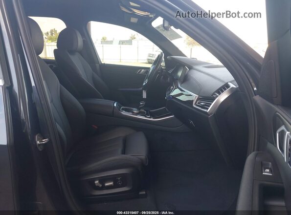 5UXCR4C04L9C22791 2020 BMW X5 Gray Front interior view