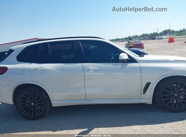 5UXCR4C04LLW63658 2020 BMW X5 White Vista interior trasera