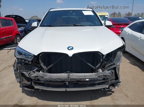 5UXCR4C07P9R91840 2023 BMW X5 White Սալոնի հետևի տեսք