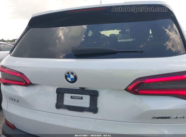 5UXCR6C01L9B19243 2020 BMW X5 White 