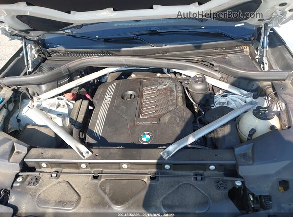 5UXCR6C01LLL65998 2020 BMW X5 White Հետևի տեսք