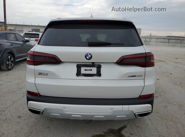 5UXCR6C08P9N58975 2023 BMW X5 White 