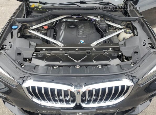 5UXCR6C0XM9E75644 2021 BMW X5 Black Engine compartment view