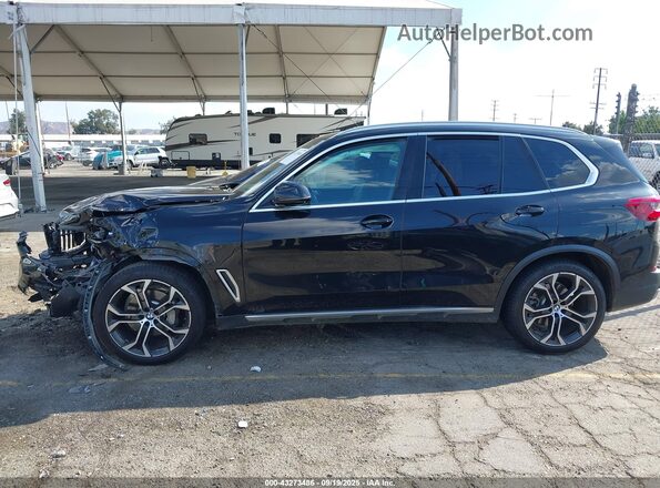 5UXCR6C50KLL23381 2019 BMW X5 Blue Панорамний вид салону 360°