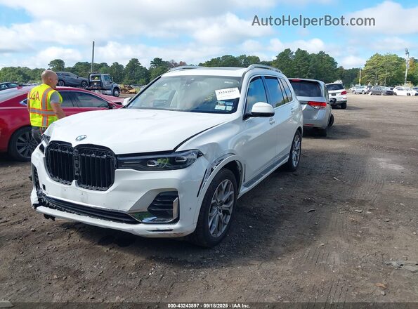 5UXCW2C00N9L75651 2022 BMW X7 White Vista tres cuartos delantera izquierda