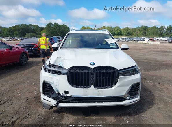 5UXCW2C00N9L75651 2022 BMW X7 White Vista del cuadro de instrumentos