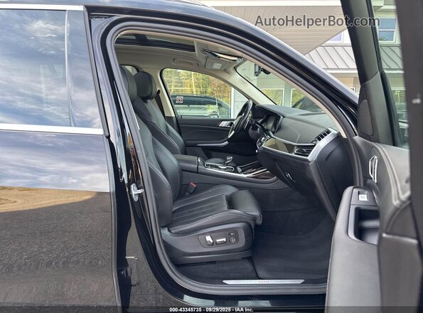 5UXCW2C01M9G78181 2021 BMW X7 Black Vista interior delantera