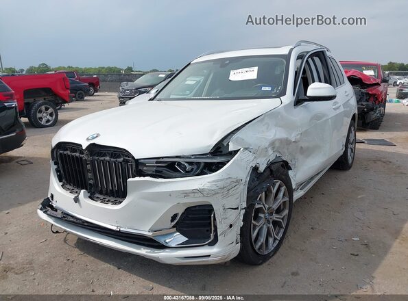 5UXCW2C01N9L78932 2022 BMW X7 Белый Передняя левая четверть