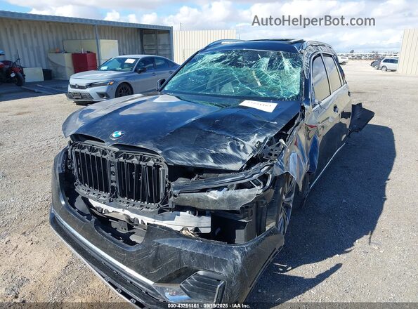 5UXCW2C02L9B47991 2020 BMW X7 Black Widok z przodu