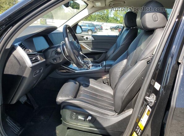 5UXCW2C05L9B56703 2020 BMW X7 Black Front interior view