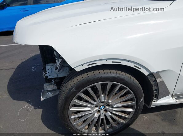 5UXCW2C05M9G30151 2021 BMW X7 White 