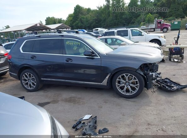 5UXCW2C06M9H52680 2021 BMW X7 Black Սալոնի հետևի տեսք