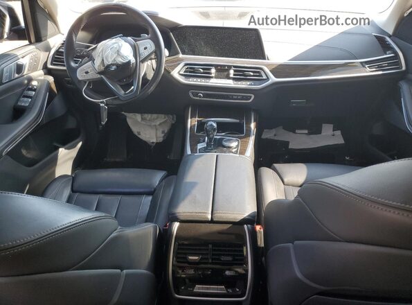 5UXCW2C09M9H68694 2021 BMW X7 Gray 