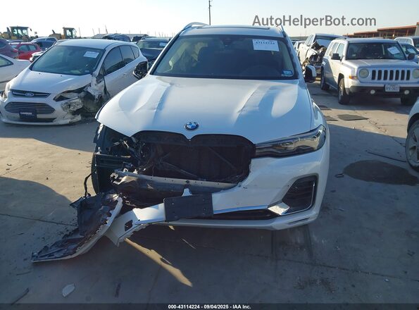 5UXCW2C09N9M56874 2022 BMW X7 White ხელსაწყოთა პანელის ხედი
