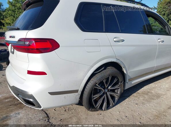 5UXCX6C08L9C55455 2020 BMW X7 White 