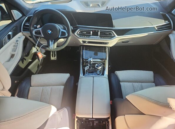 5UXCX6C09L9C42648 2020 BMW X7 Белый Вид панели приборов