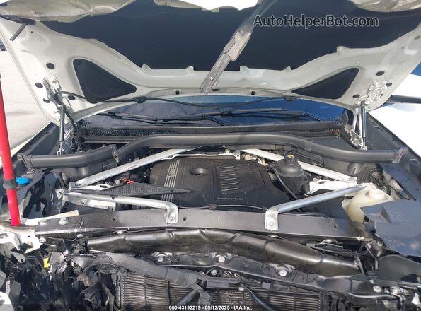 5UXCY4C00L9C89228 2020 BMW X6 White Вид ззаду
