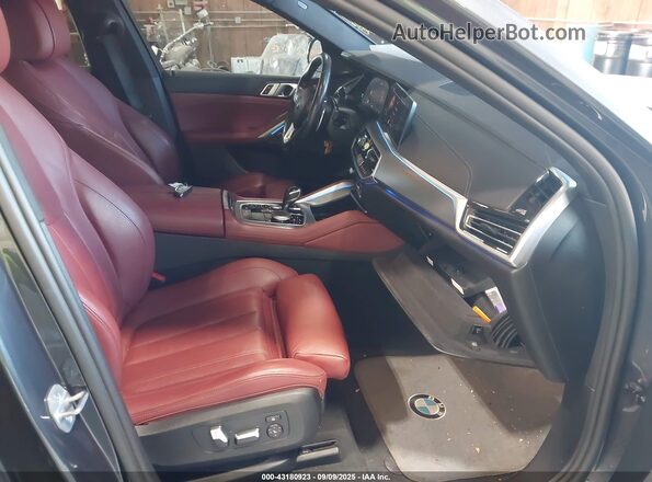 5UXCY6C06M9F65523 2021 BMW X6 Gray წინა სალონის ხედი
