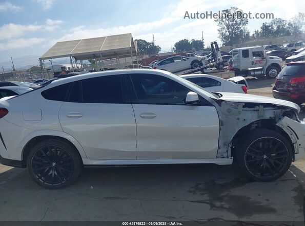 5UXCY8C06L9B21844 2020 BMW X6 White Widok wnętrza 360 stopni