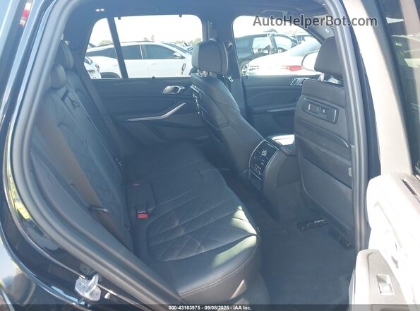 5UXJU4C05P9R34722 2023 BMW X5 Black Вид наклейки з VIN-кодом
