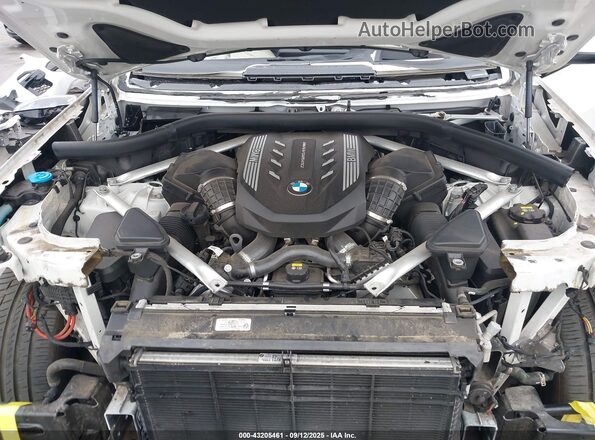 5UXJU4C07L9B38616 2020 BMW X5 White Rear view