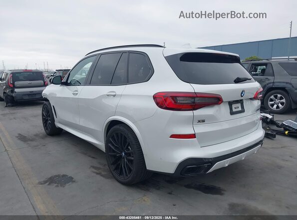 5UXJU4C07L9B38616 2020 BMW X5 White Rear left