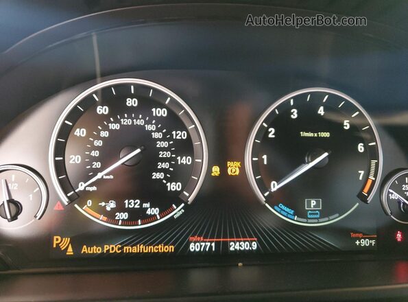 5UXKT0C55J0W04070 2018 BMW X5 White 