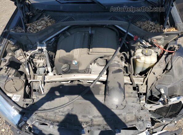 5UXKU2C39H0U28450 2017 BMW X6 Black Vista del compartimento del motor
