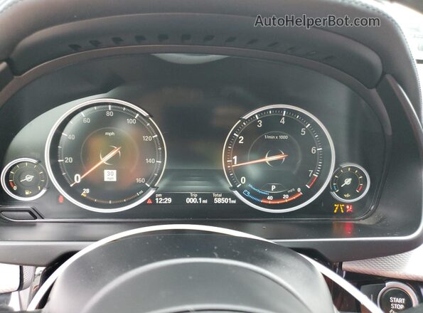 5UXKU6C51K0Z67094 2019 BMW X6 White Vista de los asientos traseros