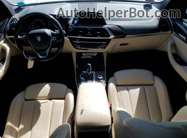5UXTR9C50KLD94424 2019 BMW X3 White Widok deski rozdzielczej