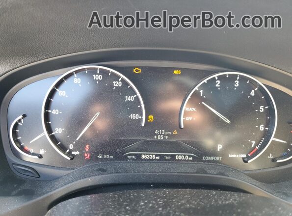 5UXTR9C50KLD94424 2019 BMW X3 White Widok zestawu wskaźników