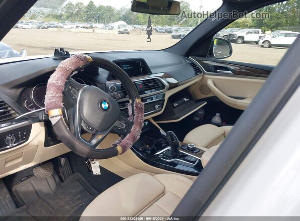 5UXTR9C51JLD89845 2018 BMW X3 White 