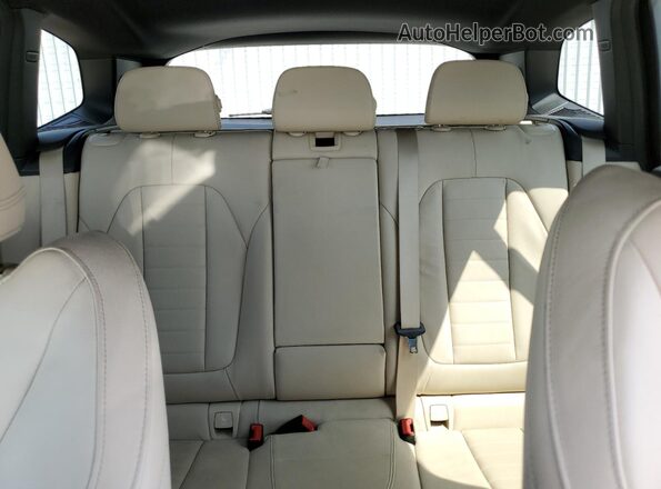 5UXTR9C56JLD58915 2018 BMW X3 White 